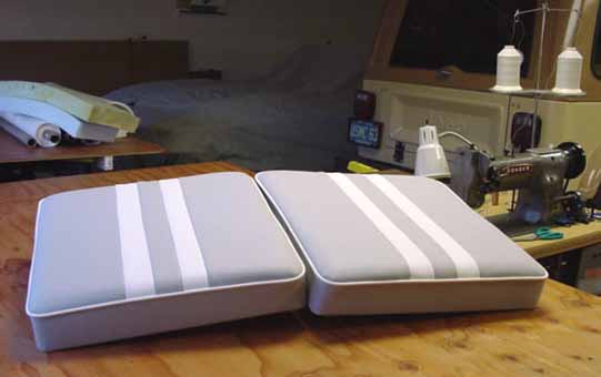 Hard bottom cushions